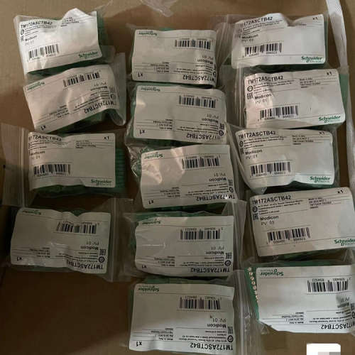 法国原厂好价格全新现货TM172ASCTB42 XB6ECF4B1CXUB1BPBNL2优惠