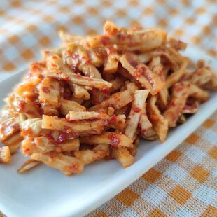 江西宁都特产香辣脆萝卜干条霉豆腐水腌泡制下饭开胃咸菜酱菜即食