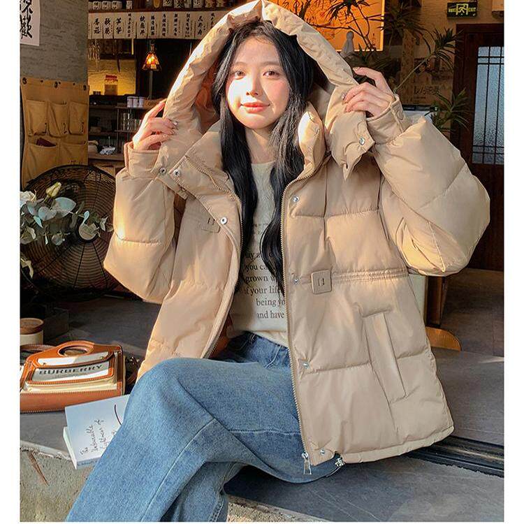 2024冬季棉服女宽松加肥休闲短款带帽防风保暖加厚大版中青年女装