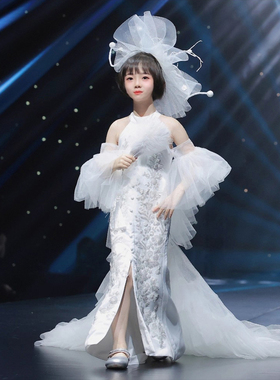 设计感白色银纹无袖拖尾礼服走秀比赛小提琴演奏舞台表演主持人服