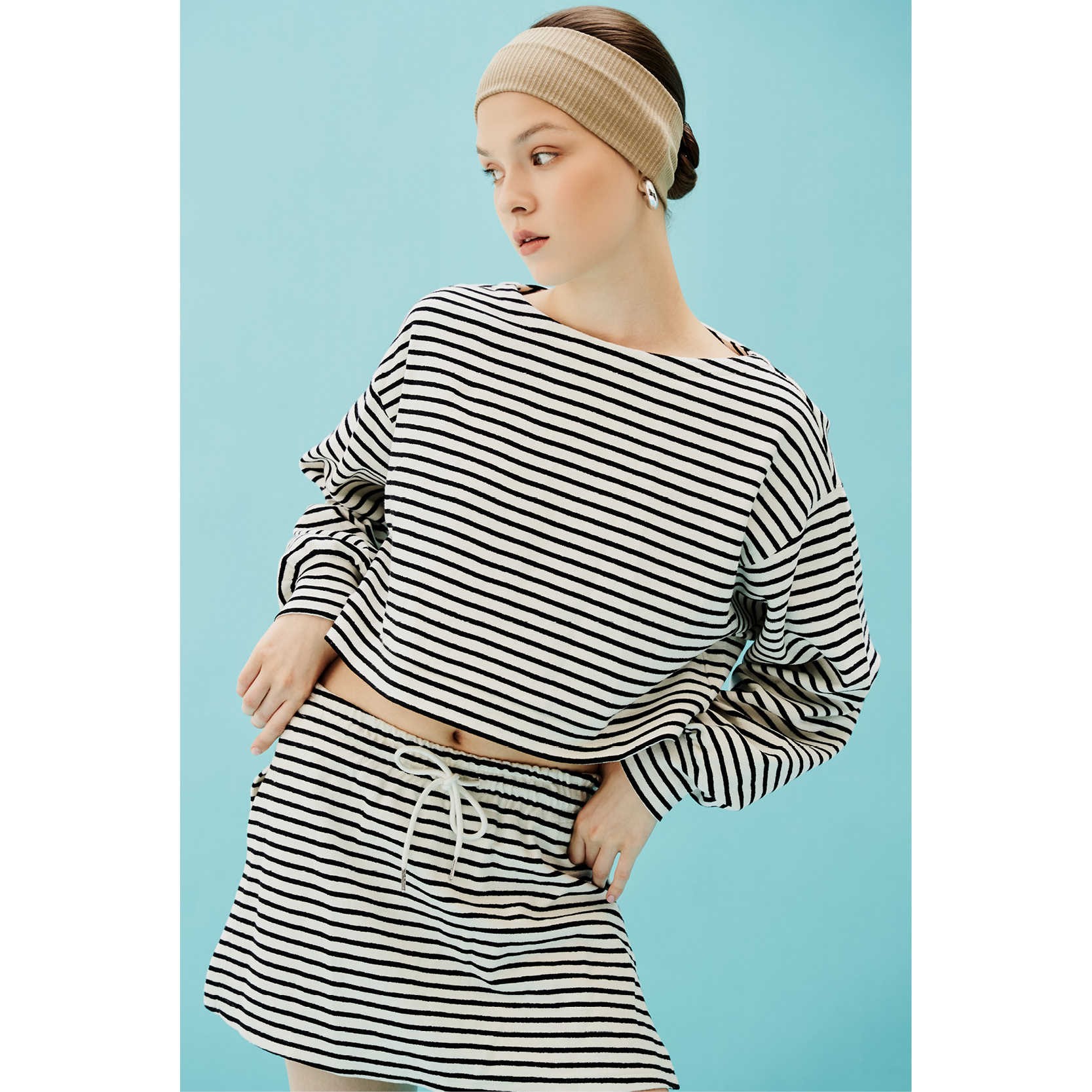 OTHERSTORE 经典条纹 一整套时尚穿搭套头条纹卫衣女抽绳休闲裤裙 - 封面