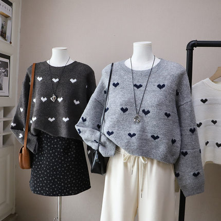 [比正]2025秋冬新款韩版圆领爱心宽松显瘦百搭短款套头毛衣女5557