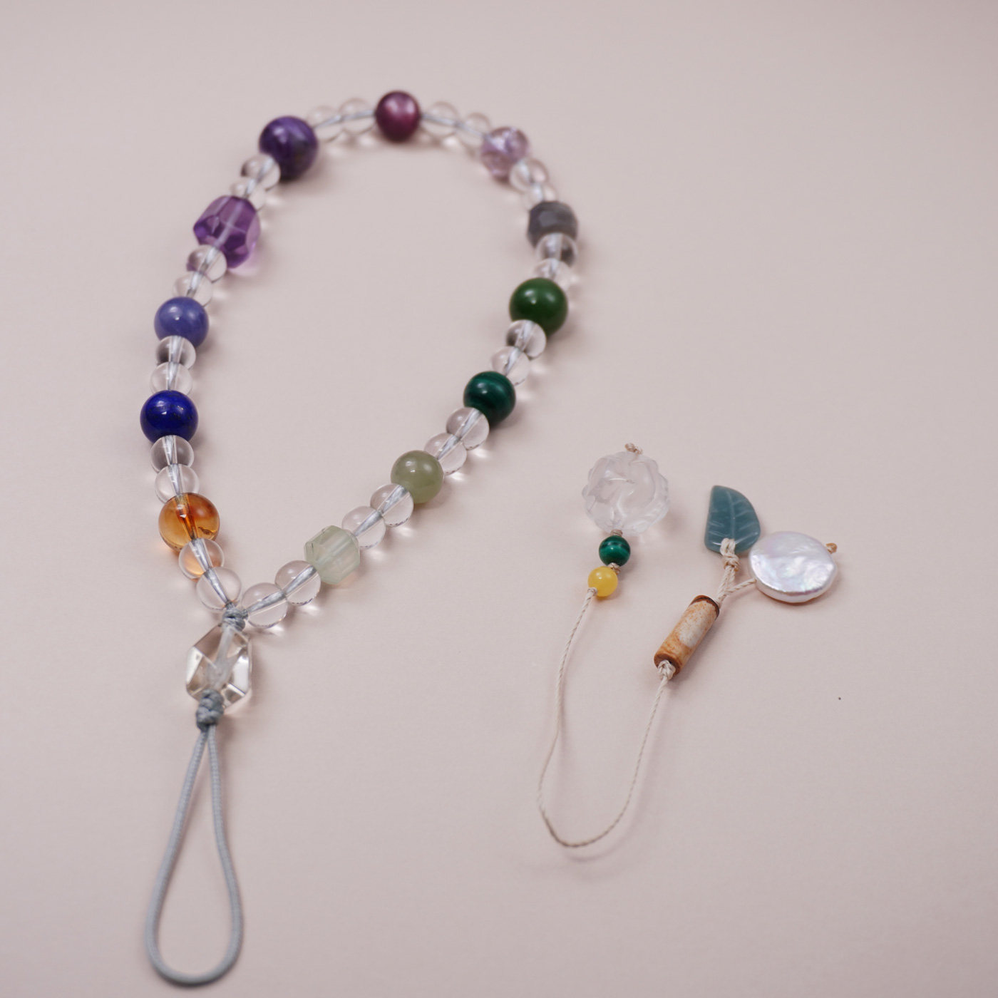 天然宝石手机链短手腕彩色玉石挂绳白水晶五行能量链串珠多宝挂件