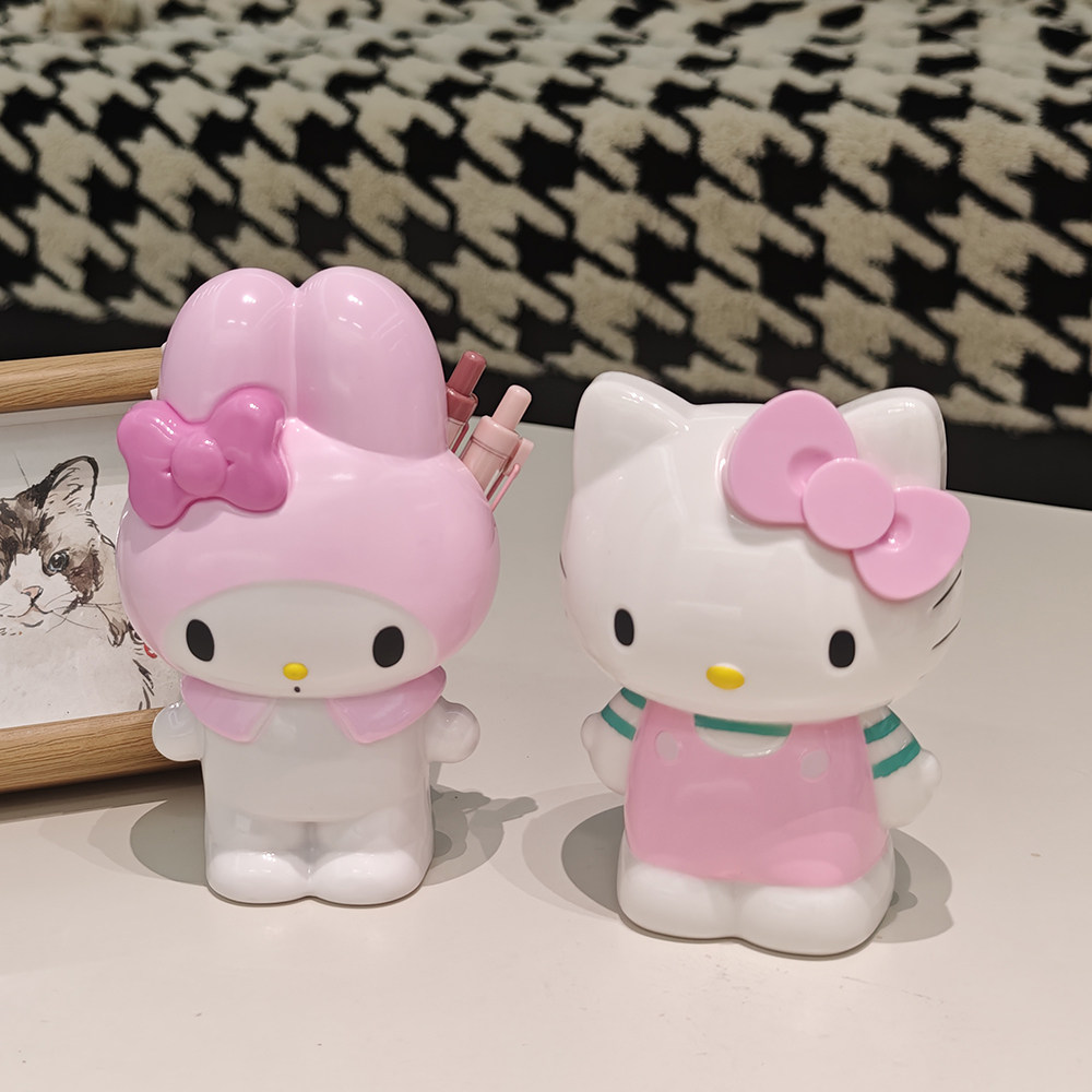 站姿KT猫凯蒂猫美乐蒂创意笔筒桌面摆件化妆刷收纳筒礼物文具收纳