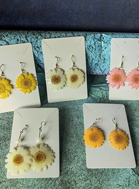 森系小清新手作滴胶白色雏菊真花干花耳线创意植物标本长耳坠新款