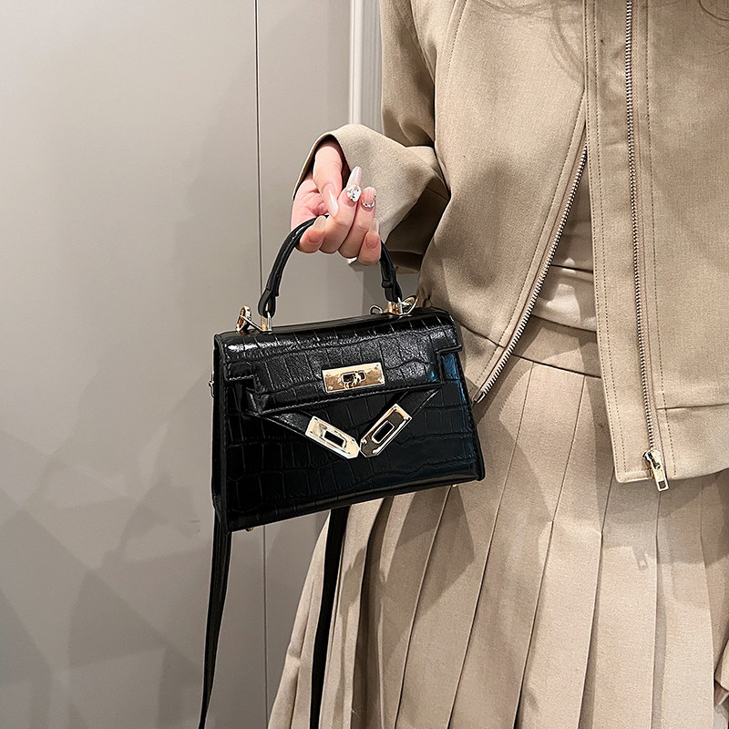 CITEX LV官方旗舰店今年潮流行包包女复古鳄鱼纹气质女包2024新款