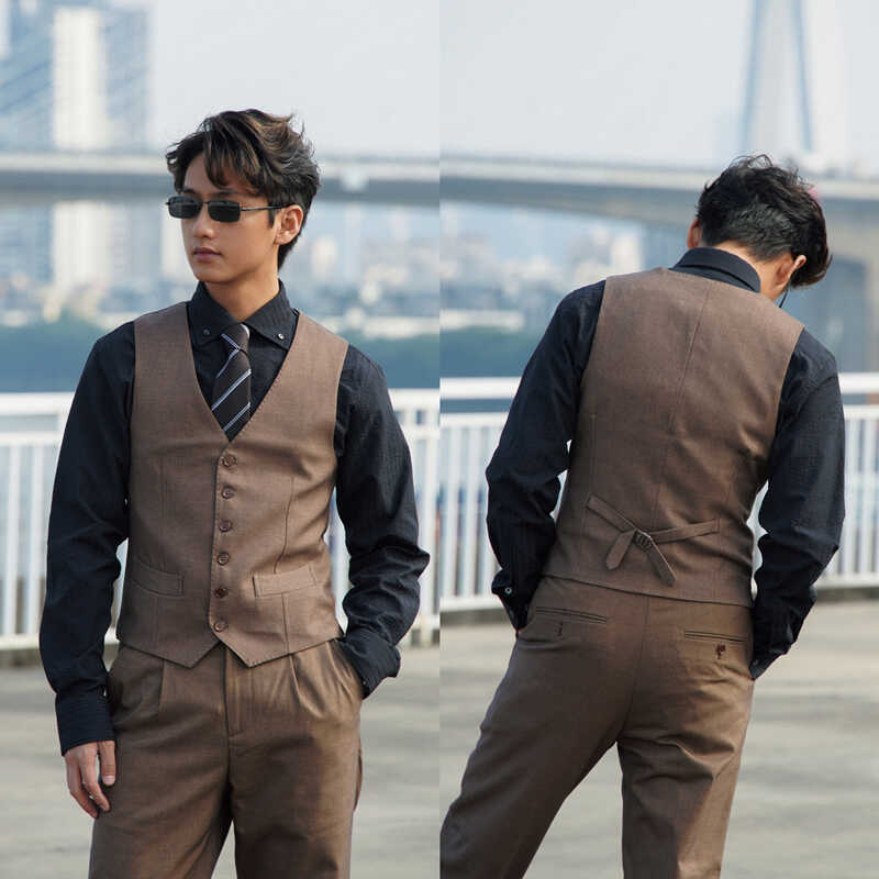 何记港风/终于上了！复古V领短款修身西装马甲男