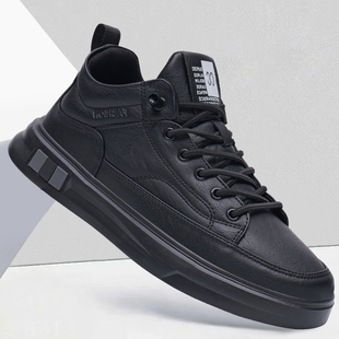 2025年新款男士休闲运动鞋舒适透气板鞋百搭防臭高帮学生跑步男鞋