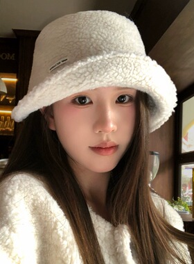 日本翻檐羊羔毛绒白色渔夫帽女秋冬保暖显脸小时尚百搭毛呢盆帽子
