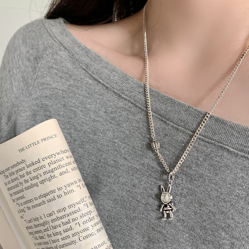 日韩宇航兔项链女复古时尚气质百搭高级精致优雅嘻哈锁骨链毛衣链
