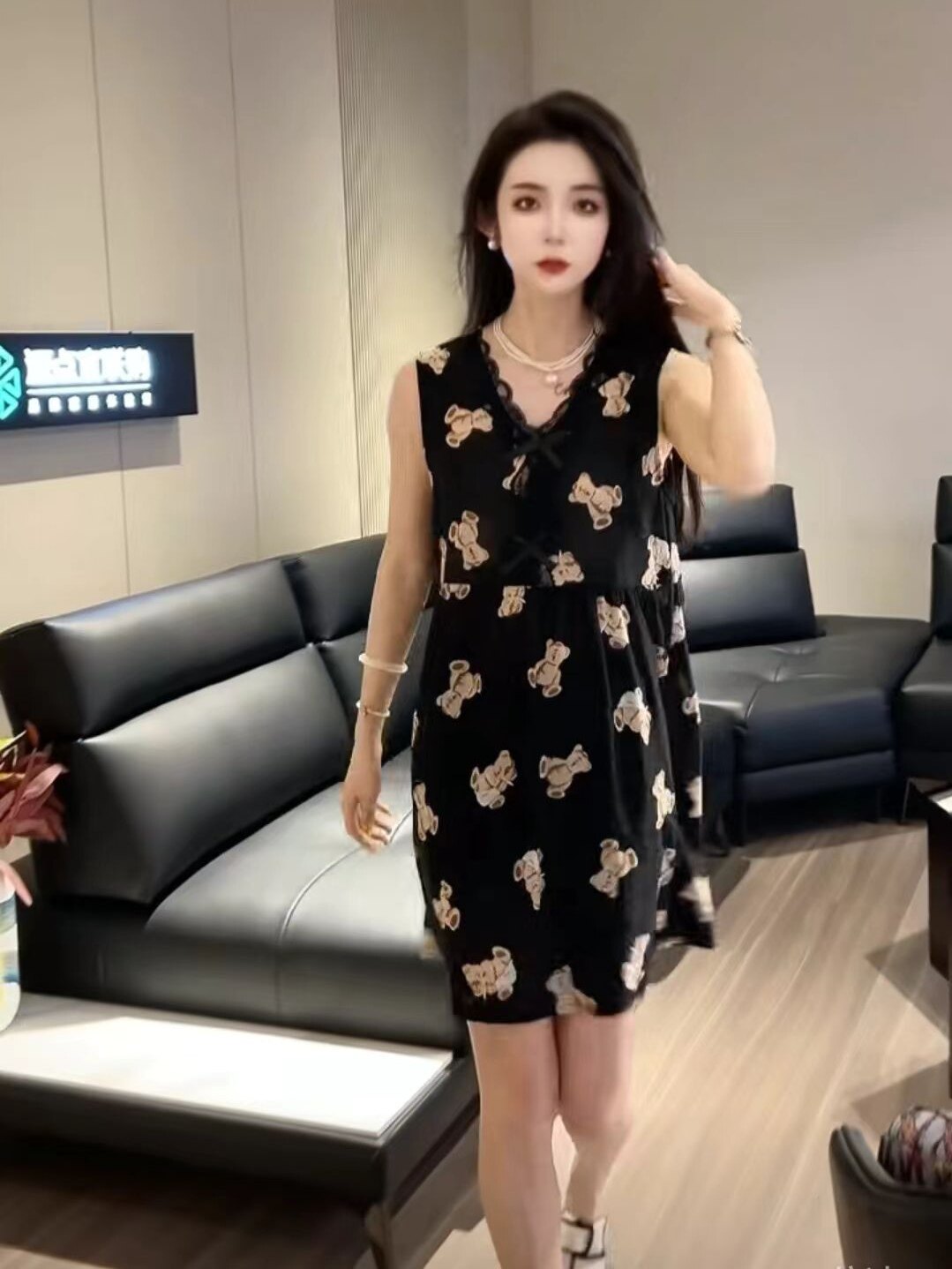 大码女装时尚名媛无袖蕾丝睡裙2025夏季新款胖妹妹欧货V领连衣裙