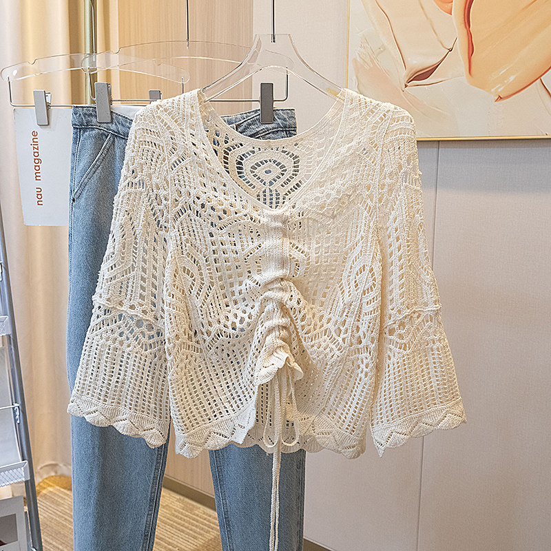 新款勾花镂空针织衫女夏外穿v领设计感小众短款防晒上衣抽绳罩衫