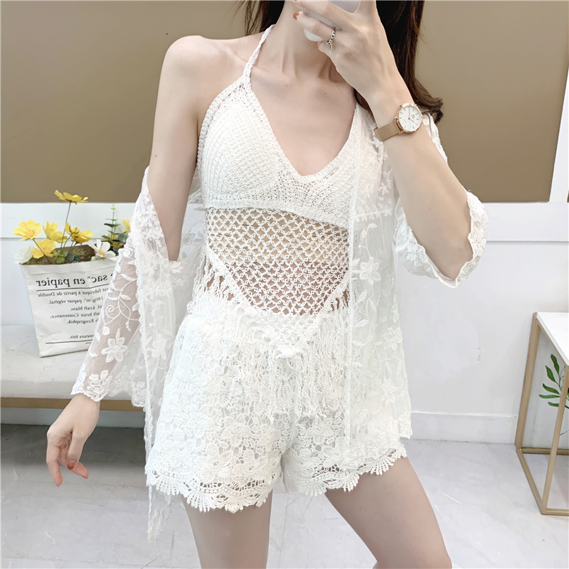 三件套短裤网红套装2026夏新款时尚蕾丝防晒开衫吊带抹胸高腰裤子