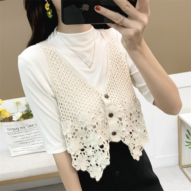 韩国款镂空外搭马甲背心女春夏针织马夹坎肩勾花镂空短款外穿开衫