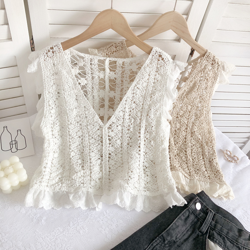 甜美百搭镂空钩花短款背心上衣女