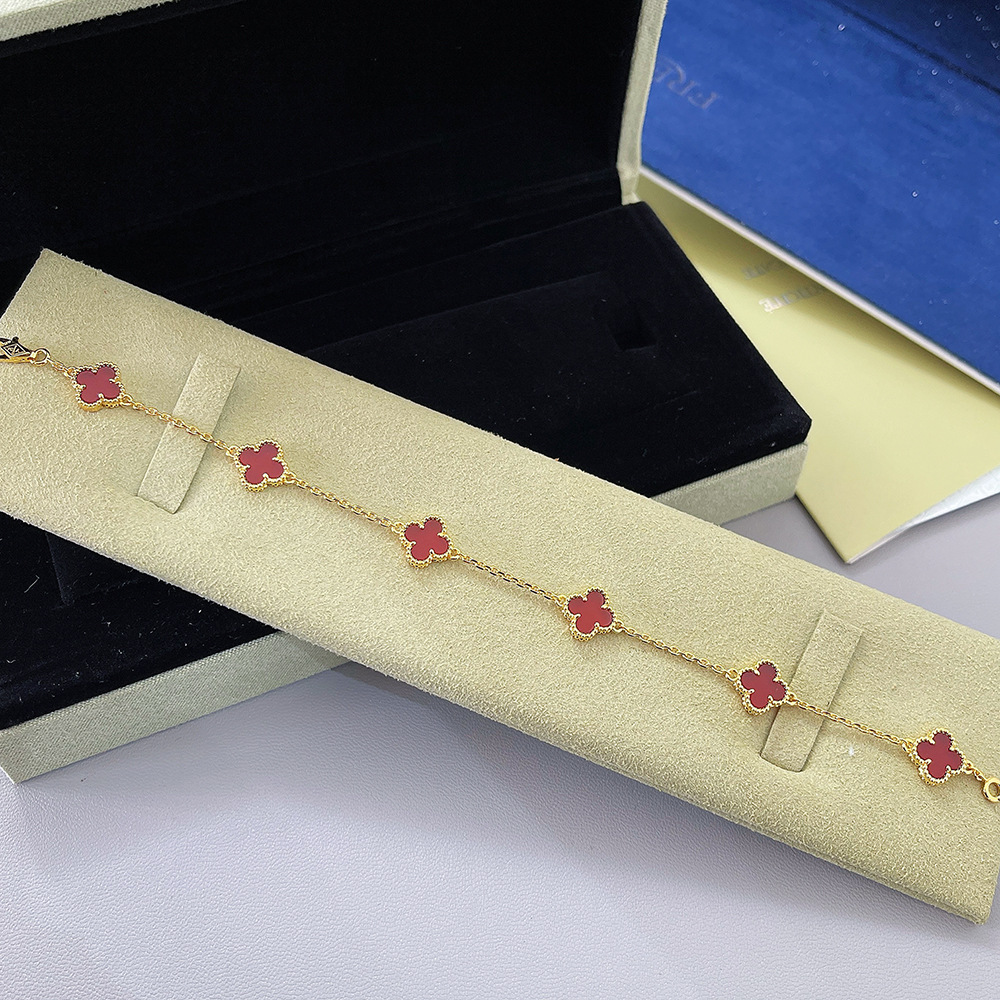 新款v金版本18k金迷你手链