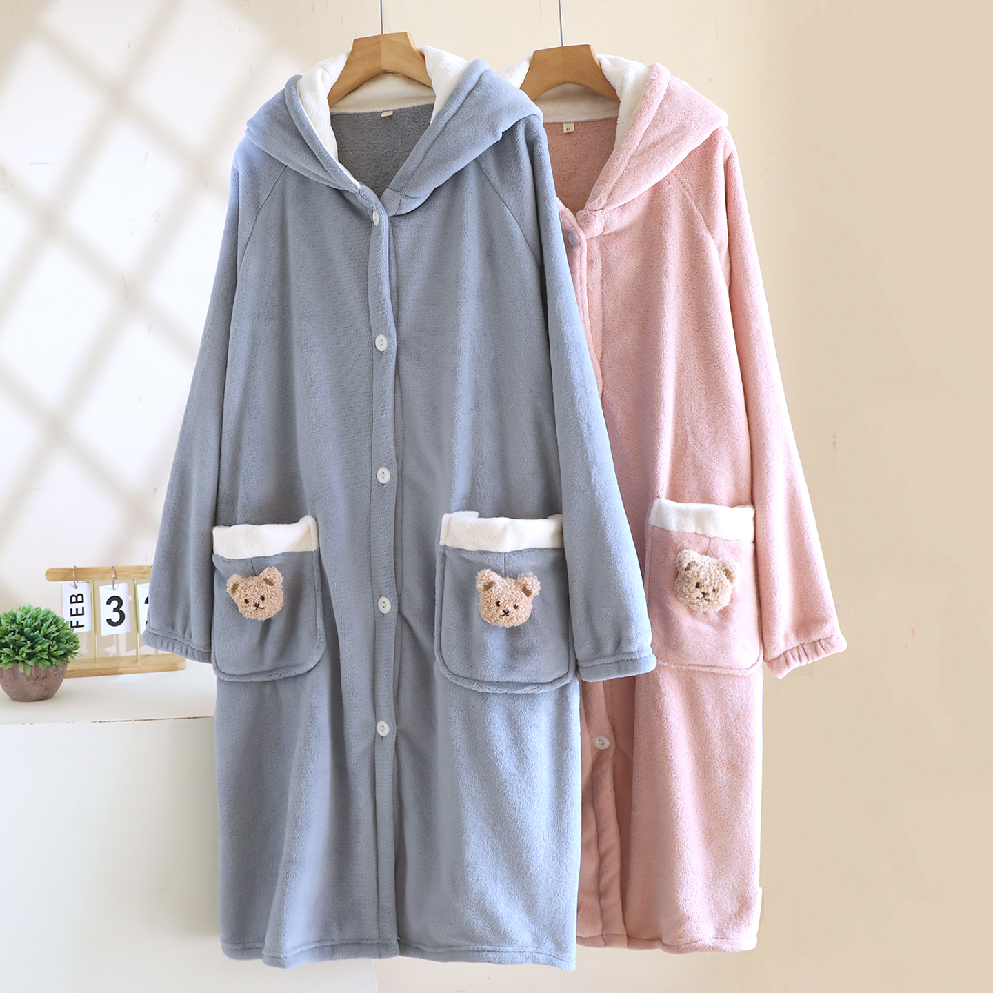 女法兰绒睡袍睡衣家居服冬季加厚