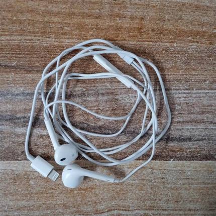 适用于苹果15/14/13/12/11有线耳机iPhone8/XR/7/XS/MAXPro扁头