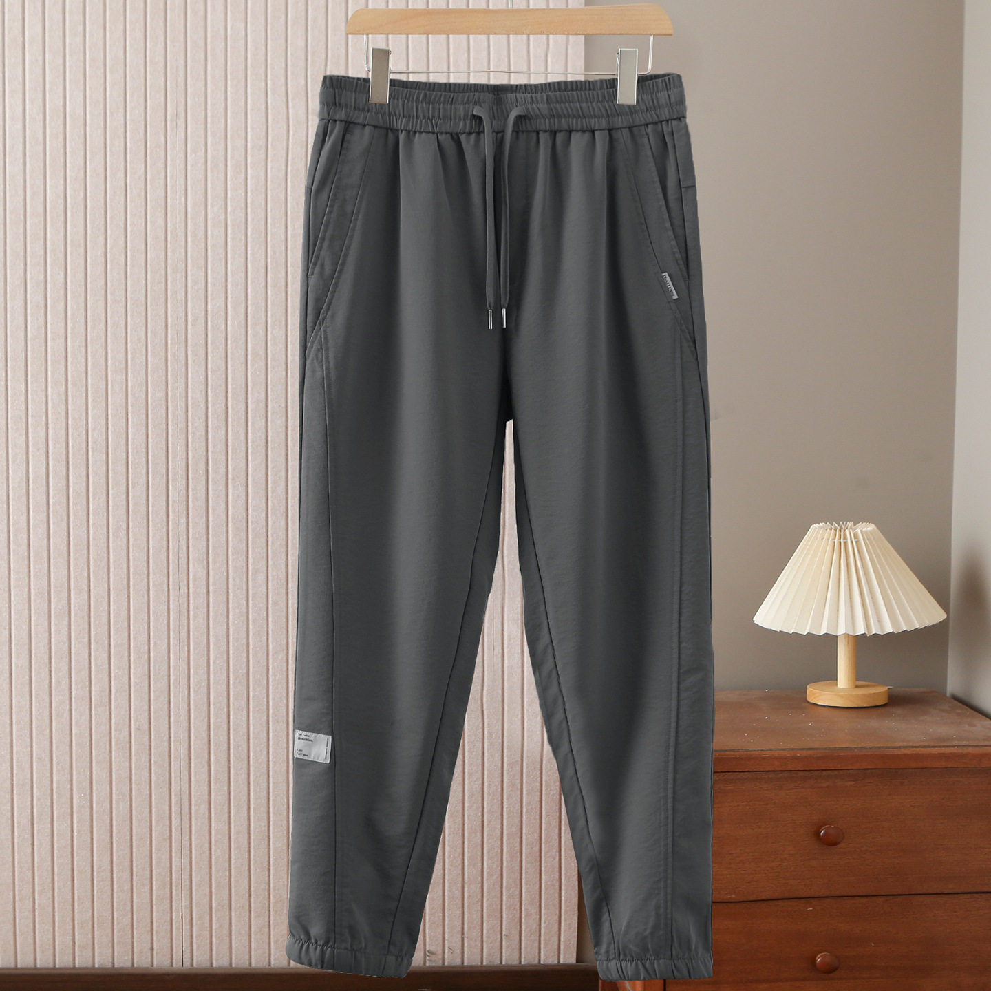 仿铜氨丝休闲裤男夏季薄运动裤抽绳松紧腰束脚九分裤HKCAD2Y163A