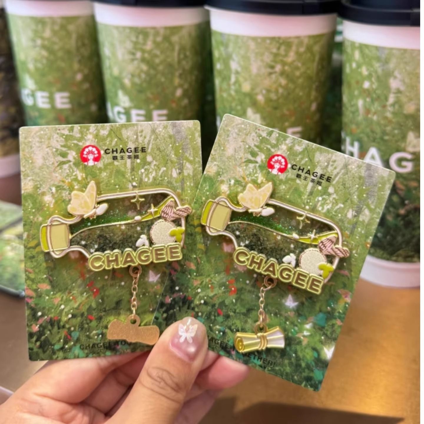 新款霸王茶姬限定周边夏梦朦胧流沙冰箱贴学生收藏纪念高颜值装饰