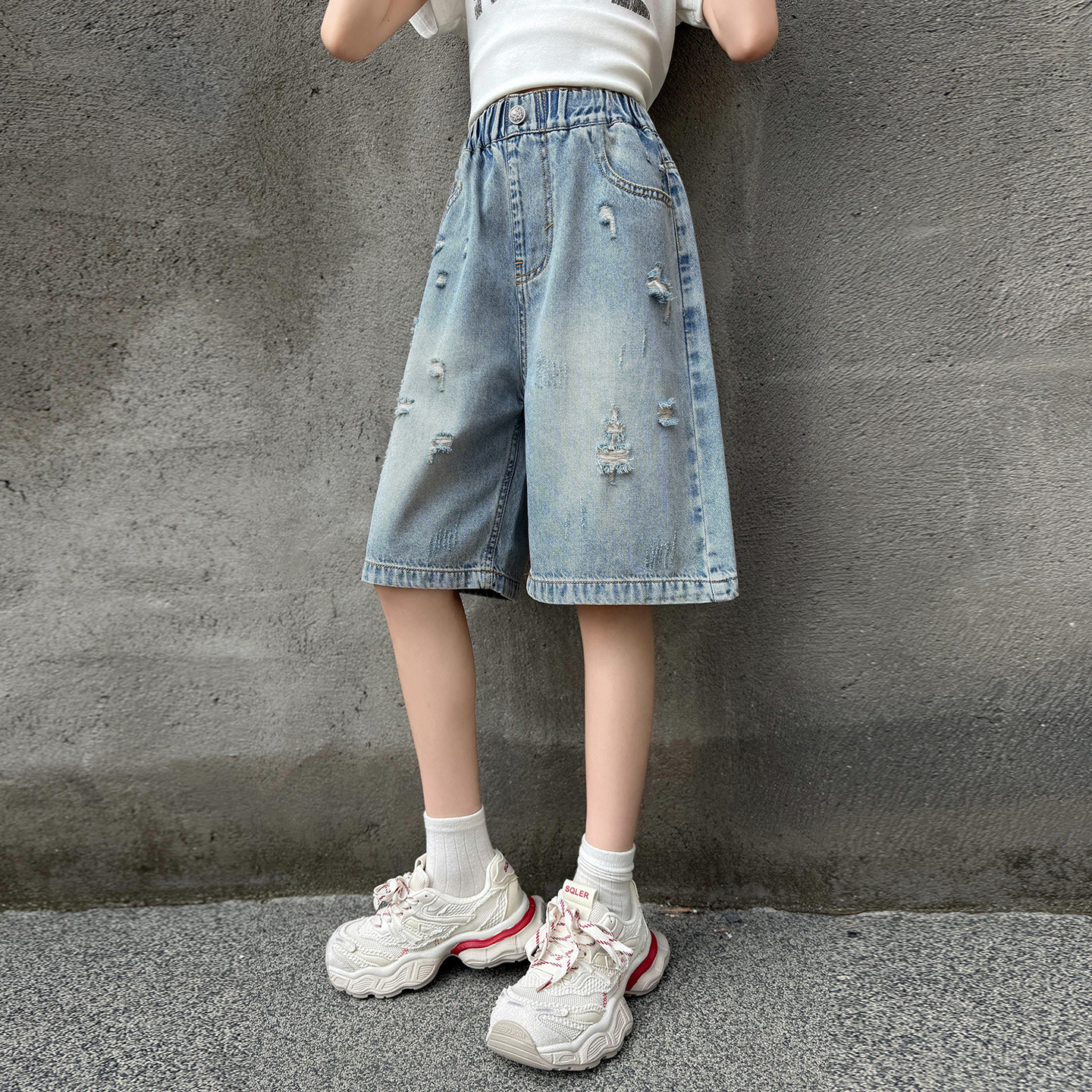 女童牛仔短裤夏季薄款2026新款夏装大童网红破洞五分中裤儿童裤子