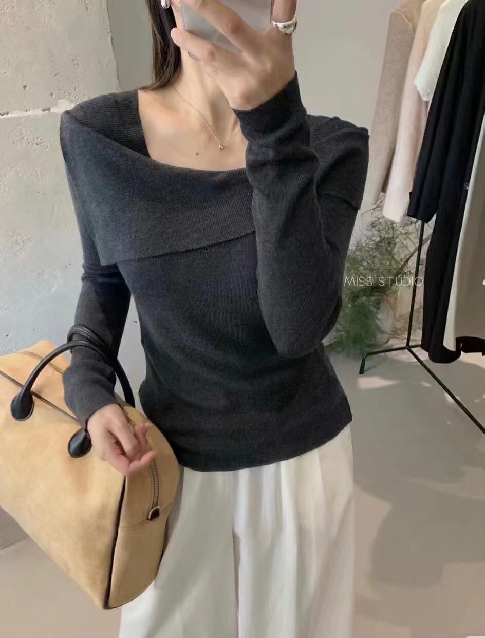 2025秋季新款羊毛混纺一字翻领上衣设计优雅修身打底针织衫毛衣女
