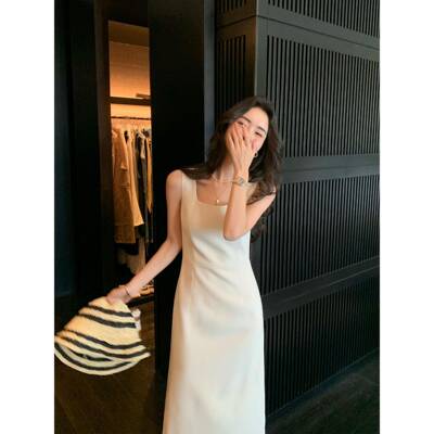 Pusumede简约美学白色方领优雅吊带连衣裙女士无袖背心连衣裙腰长