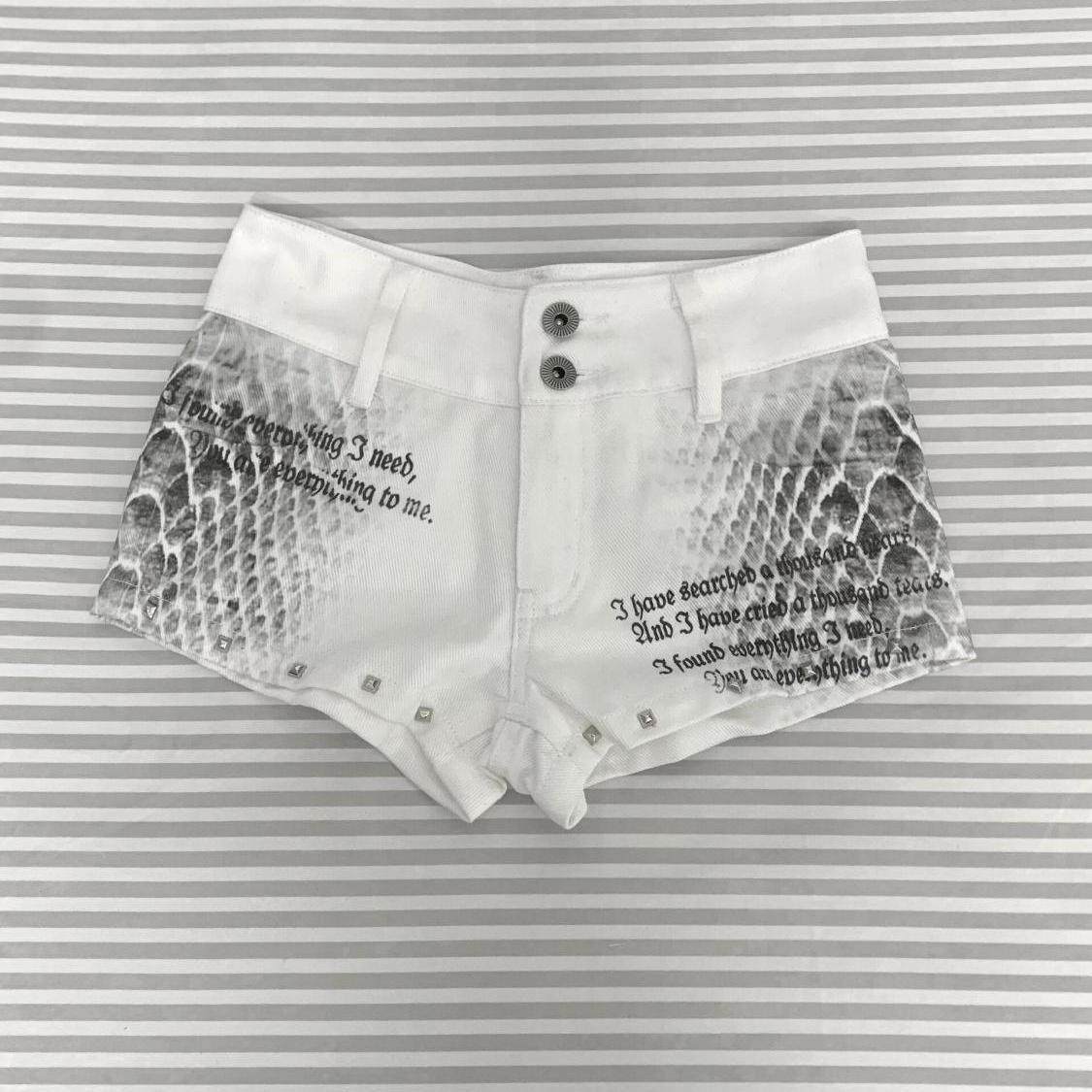 夏季新款辣妹风字母印花蛇纹牛仔短裤女修身显瘦包臀休闲热裤子潮,女装/女士精品,卫裤,淘宝优惠券,粉丝福利购,淘宝优惠卷