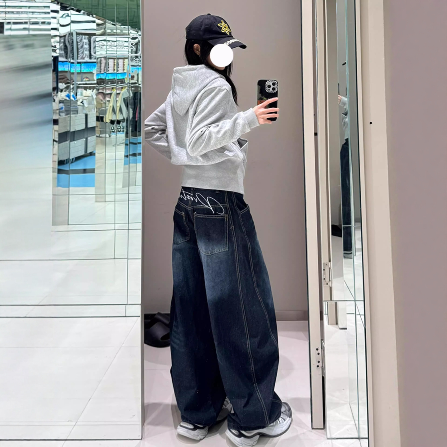 复古设计感弯刀牛仔裤女秋季2025新款松弛拖地阔腿镰刀休闲长裤潮