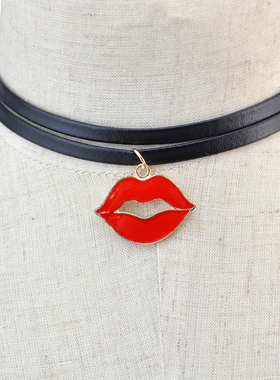 新款复古嘴唇金属项圈女黑色皮革双层可调节个性choker颈环