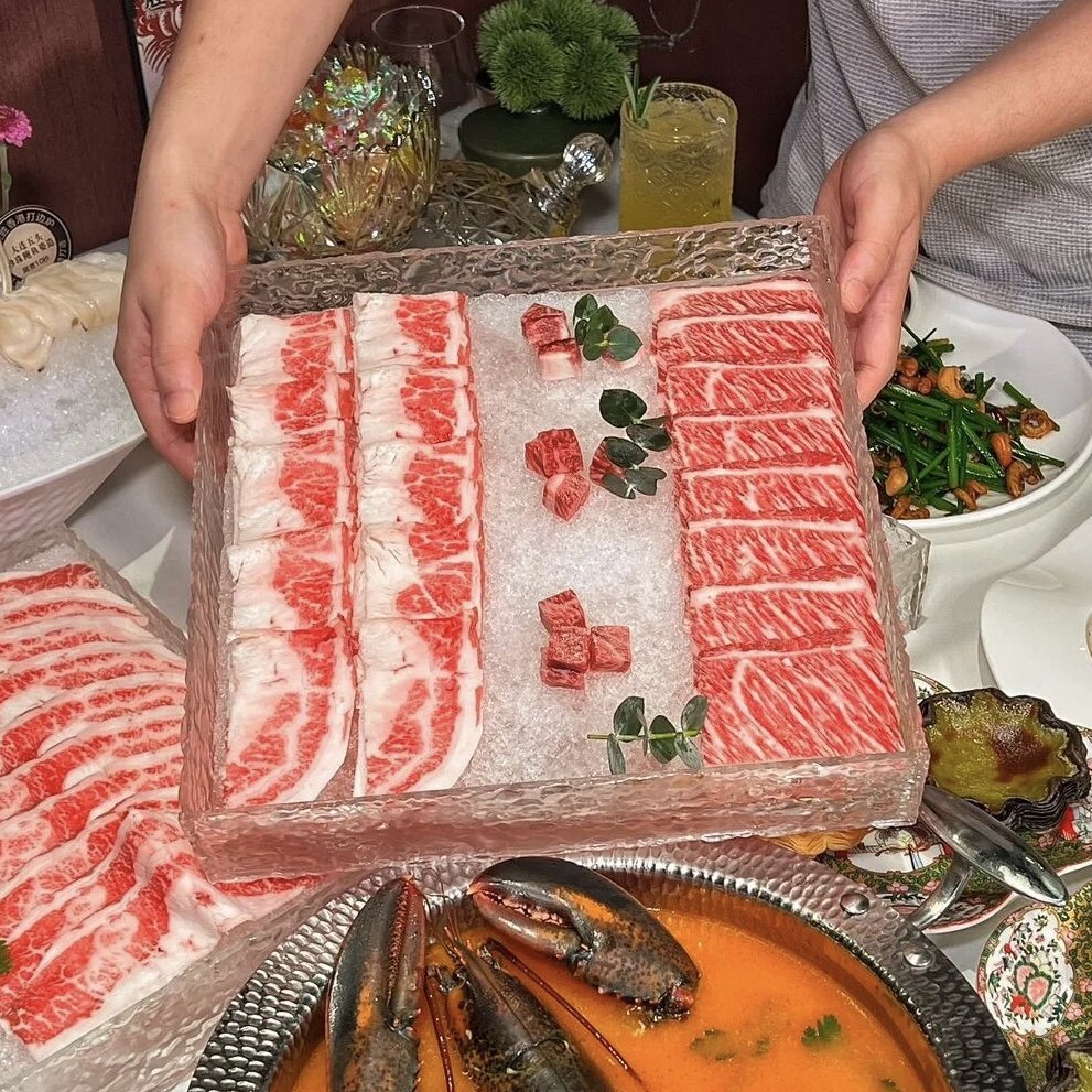 透明亚克力盒火锅店雪花和牛盘子日式创意烤肉料理刺身干冰海鲜盘