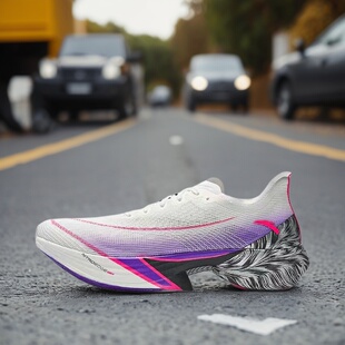 安踏C10 PRO跑步鞋男鞋氮科技专业马拉松竞速碳板跑鞋男112445574