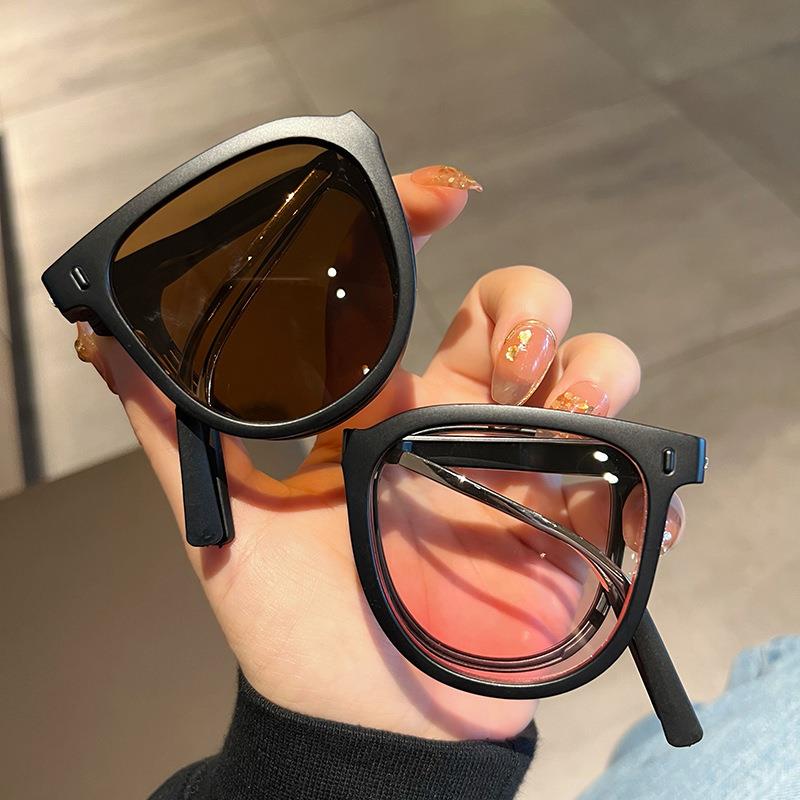 成人折叠墨镜太阳镜男夏季防紫外线眼镜女韩版防紫外线遮阳镜收纳