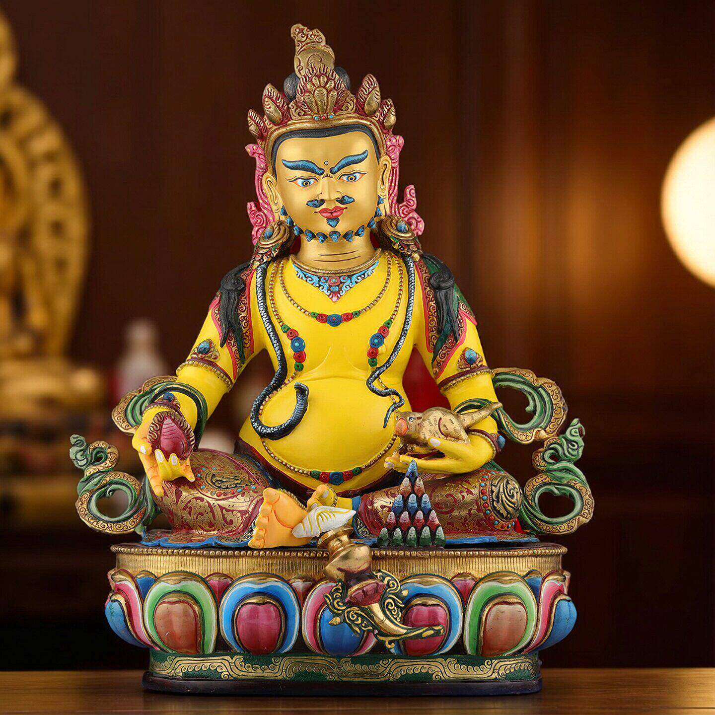彩绘黄财神铜佛像尼泊尔手工錾刻藏巴拉造像居家财神铜摆件45.5cm