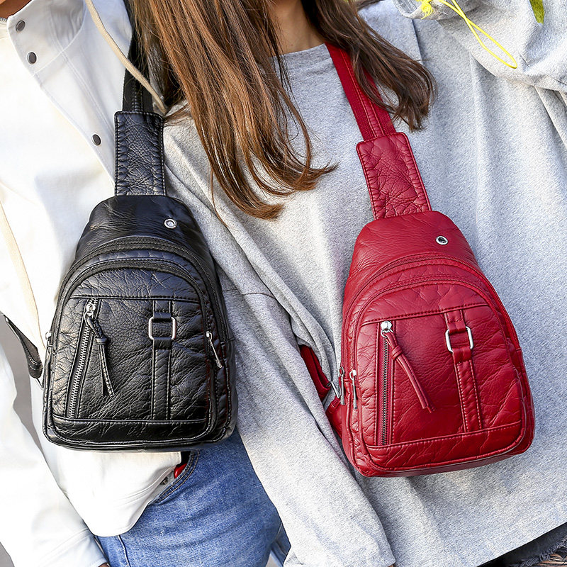 时尚胸前小包包女新款潮百搭质感单肩包水洗软皮休闲个性迷你胸包