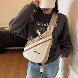 ins潮牌撞色胸包女新款 户外运动风单肩包大容量轻便斜挎旅行背包