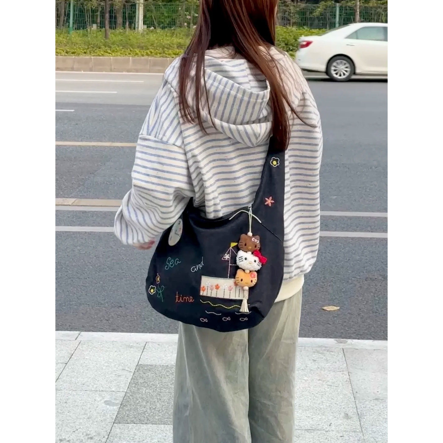 采晨自制新款手工刺绣插画牛仔帆布托特包女单肩腋下斜挎月牙包潮,箱包皮具/热销女包/男包,通用款女包,淘宝优惠券,粉丝福利购,淘宝优惠卷