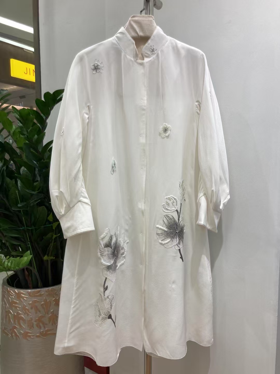 价格私信…深圳南油高端女装新中式衬衫（不退不换）