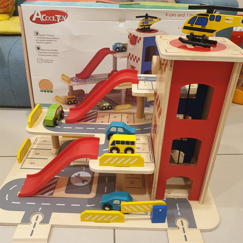 儿童益智1-3-6周岁男孩宝宝轨道车玩具小汽车停车场玩具套装