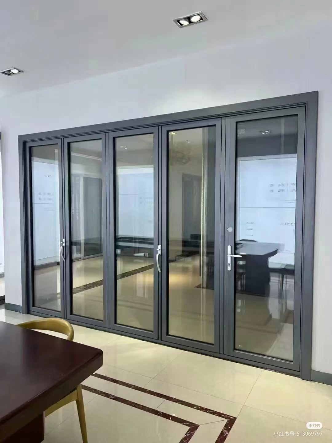 工厂断桥铝重型防夹手折叠门商铺车库铝合金68-80-120折叠门,全屋定制,阳台门,淘宝优惠券,粉丝福利购,淘宝优惠卷