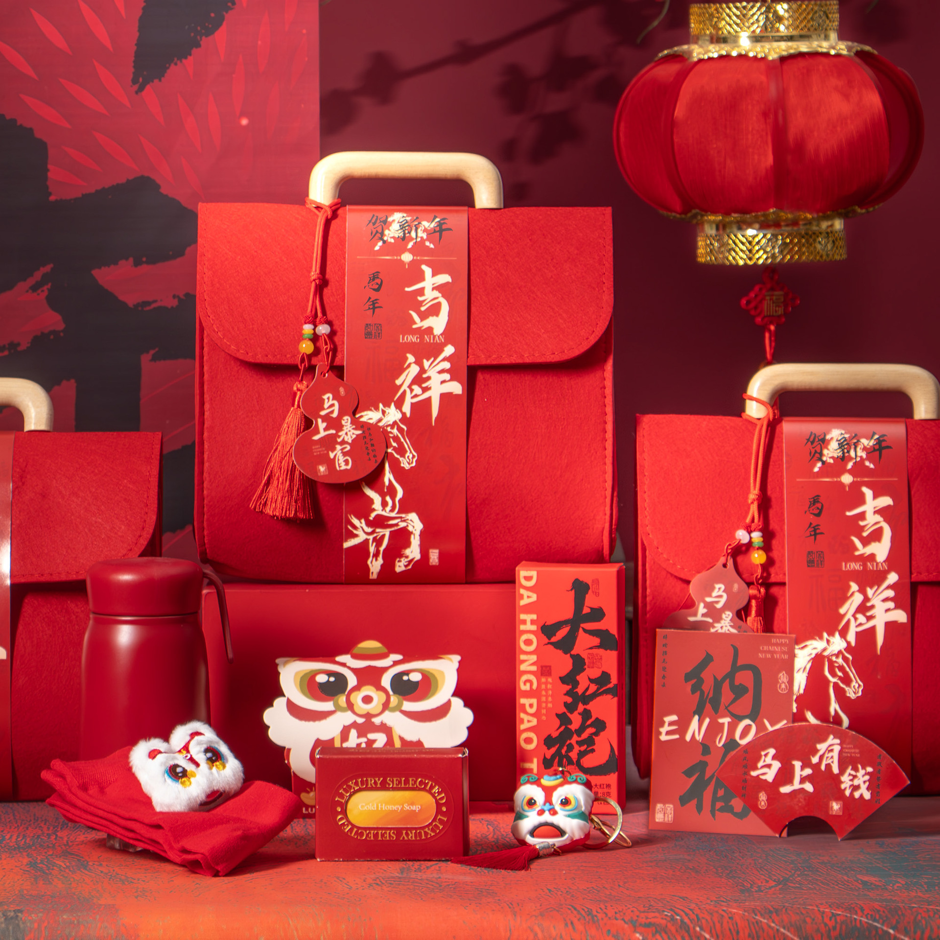 2026马年伴手礼公司年会礼品送员工客户高级实用企业商务新年礼物