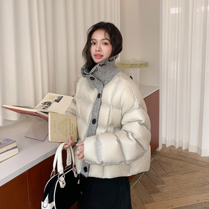 毛线领羽绒服女短款2024冬新款今年流行爆款加厚设计感针织面包服