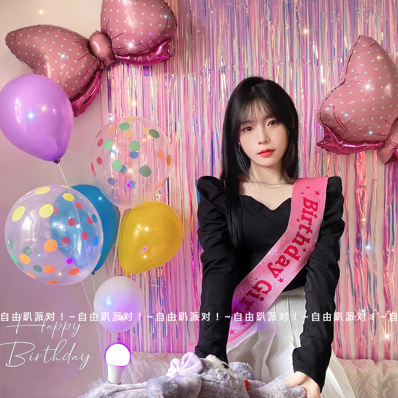 女孩公主雨丝帘场景复古胶片风