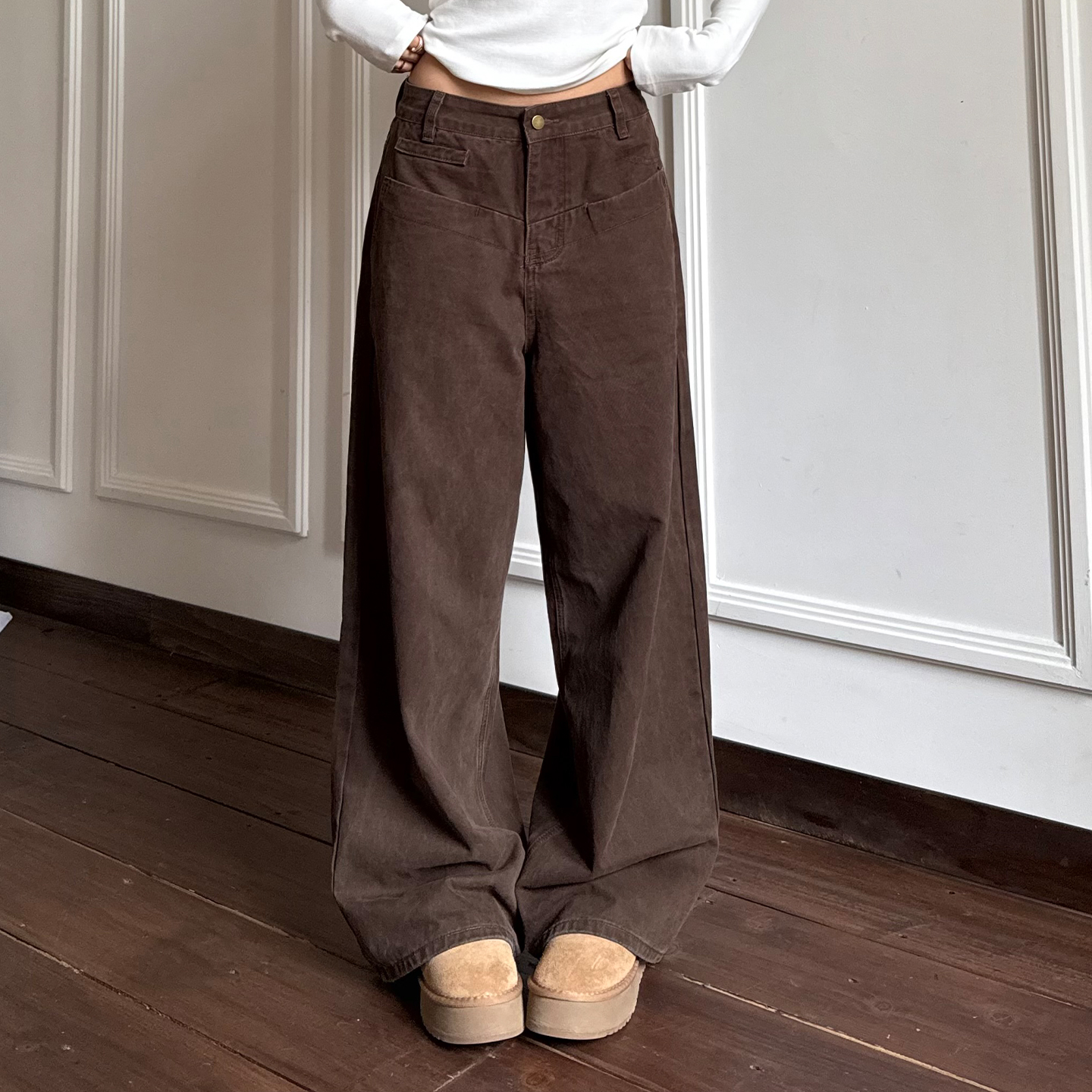 饭饭又饿了水洗磨毛咖色牛仔裤