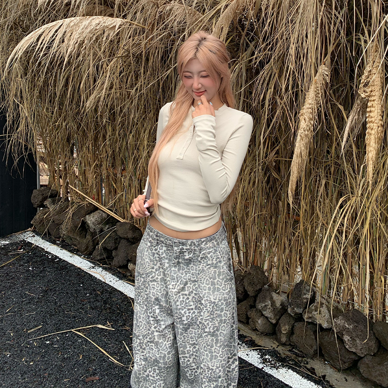 饭饭又饿了美式亨利领长袖t恤女