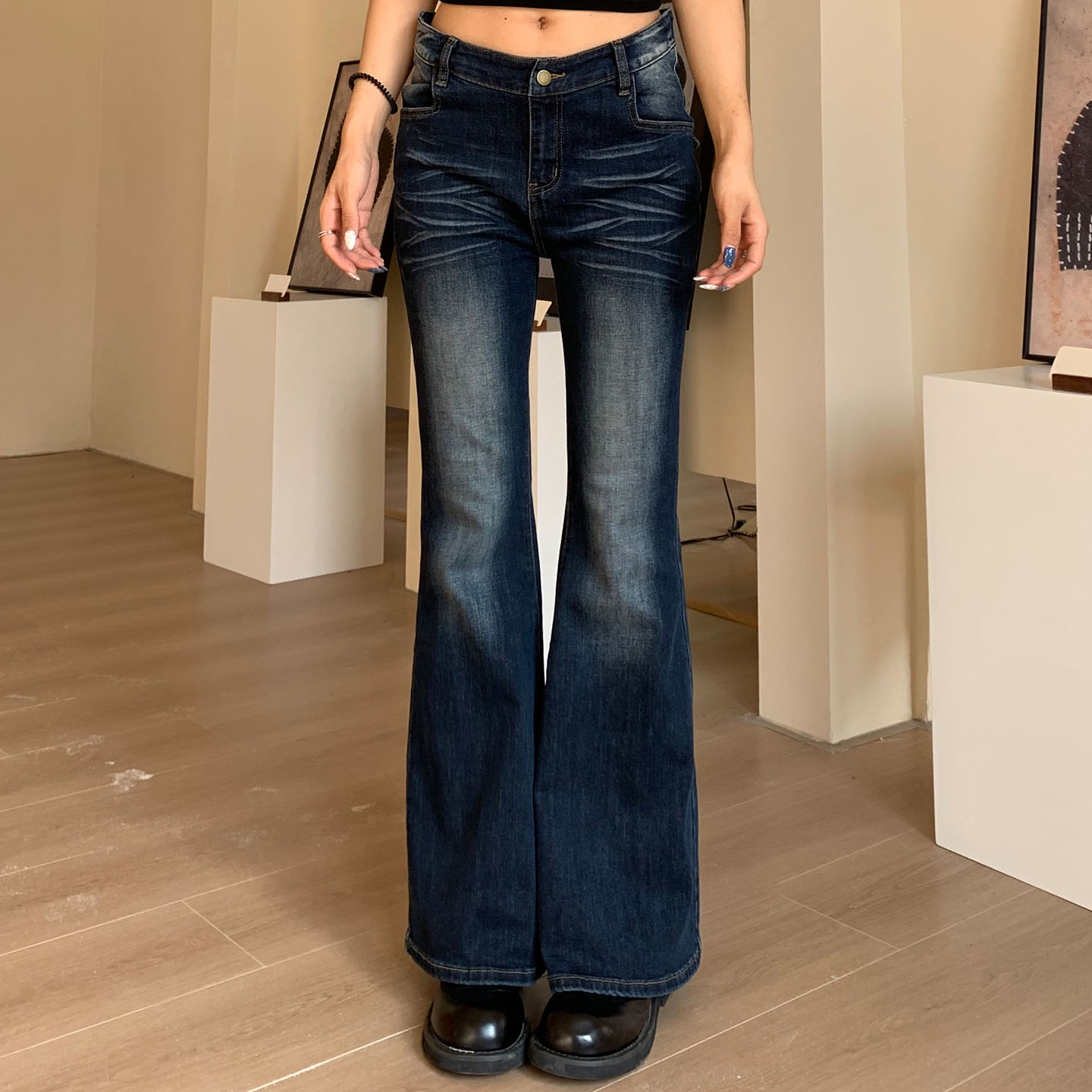 饭饭又饿了蓝色猫须微喇牛仔裤女