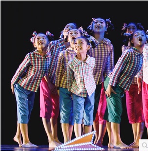 小荷风采 心中的纸飞机 演出表演服长袖儿童现代舞农村流动娃服饰