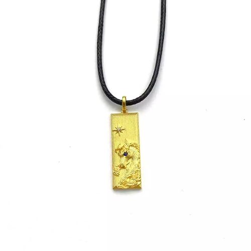 安伯曼18K金锆石战马平安无事牌配黑皮绳项链9*25*3mm左右