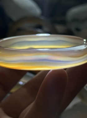 天然马料海洋玉髓高冰满圈俏色一线七彩彩虹膜玛瑙冰透手镯59口径