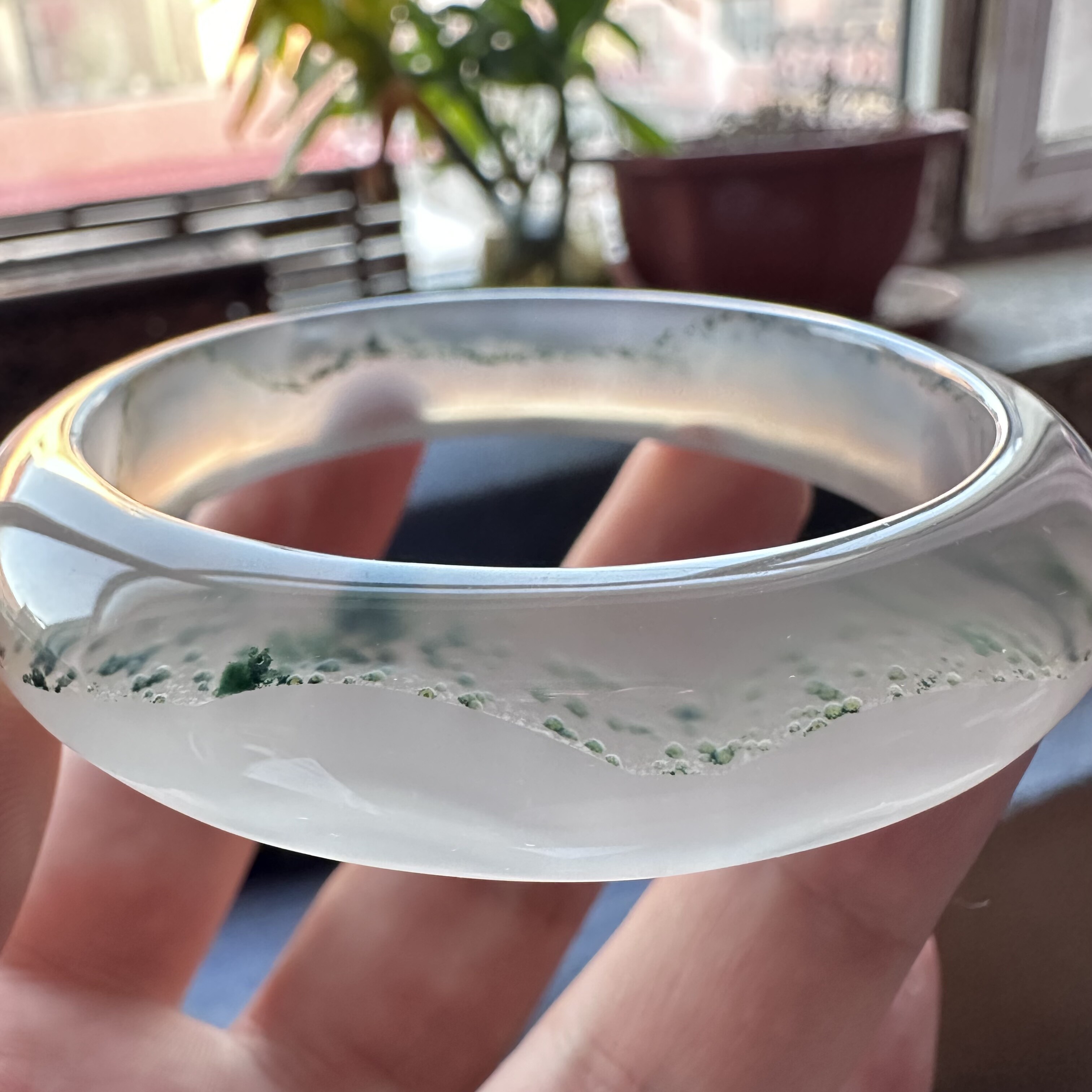 云臻阁天然海洋玉髓马料绿幽灵玛瑙冰透满圈意境绿沙手镯58口径